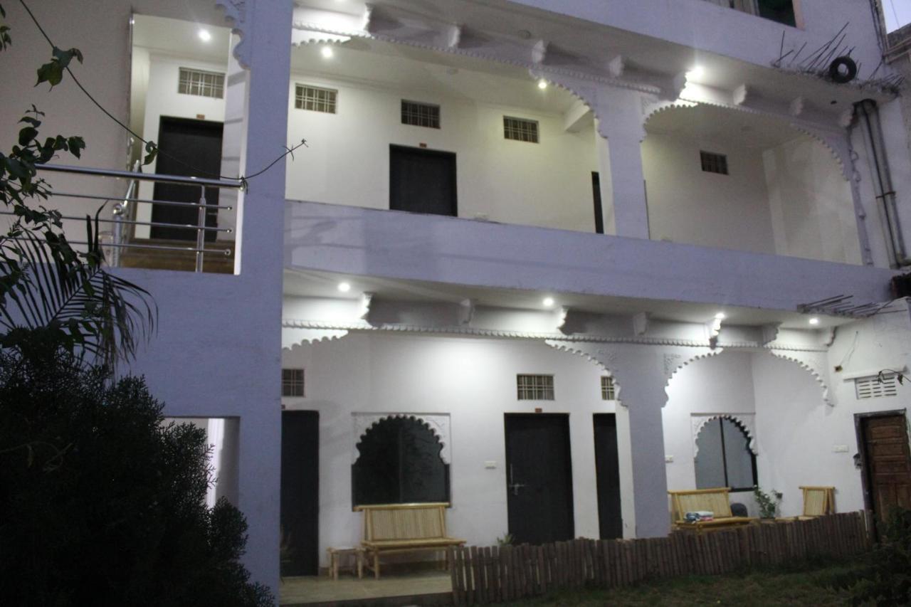 Hotel Heritage High Удайпур Екстериор снимка